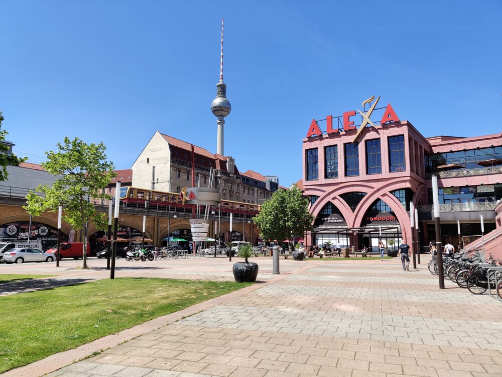 Explore the best malls in Berlin: ALEXA Shopping Centre