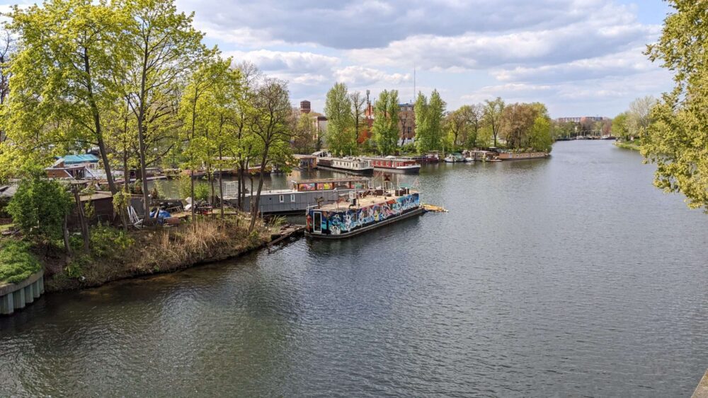 Explore the best lakes and beaches in Berlin: Freibad Plotzensee