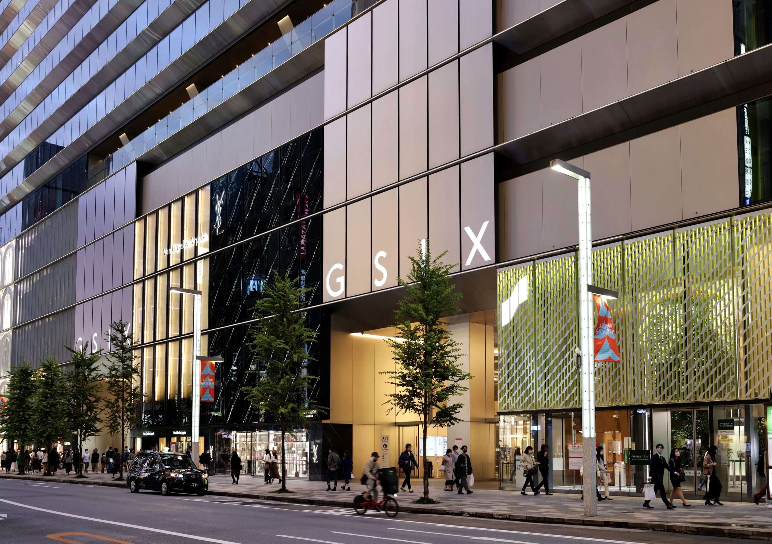 Explore the best malls in Tokyo: Ginza Six