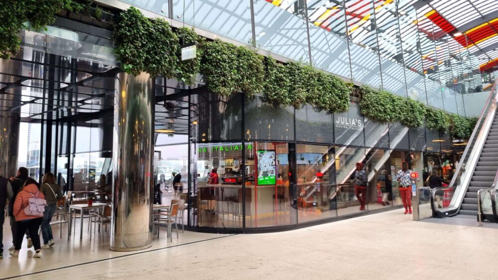 Explore the best malls in Amsterdam: IJpassage