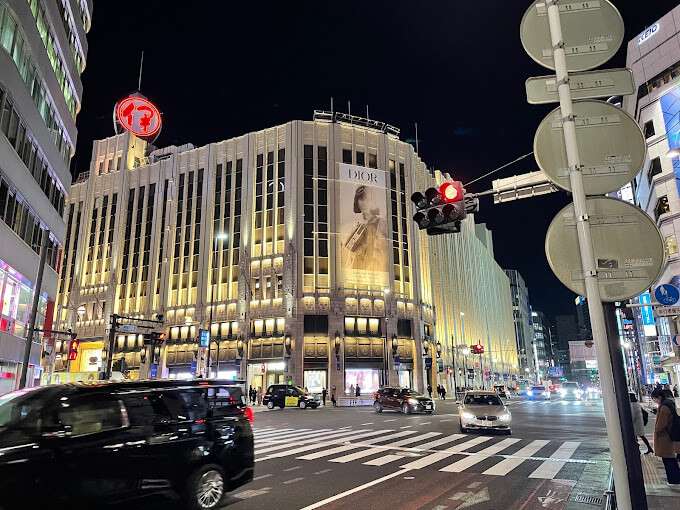 Explore the best malls in Tokyo: Isetan Shinjuku