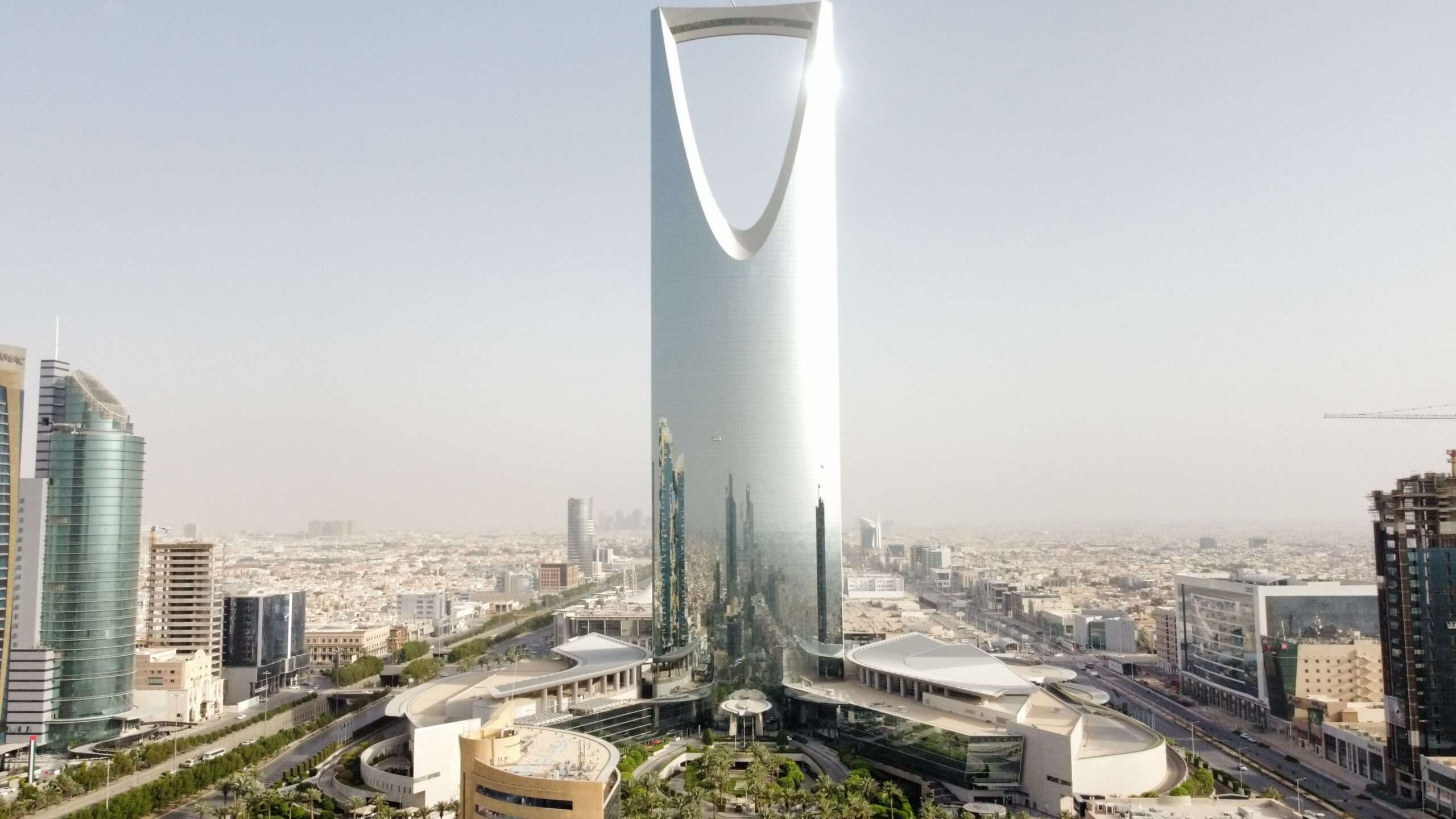 Explore the best malls in Saudi Arabia: Kingdom Centre Mall