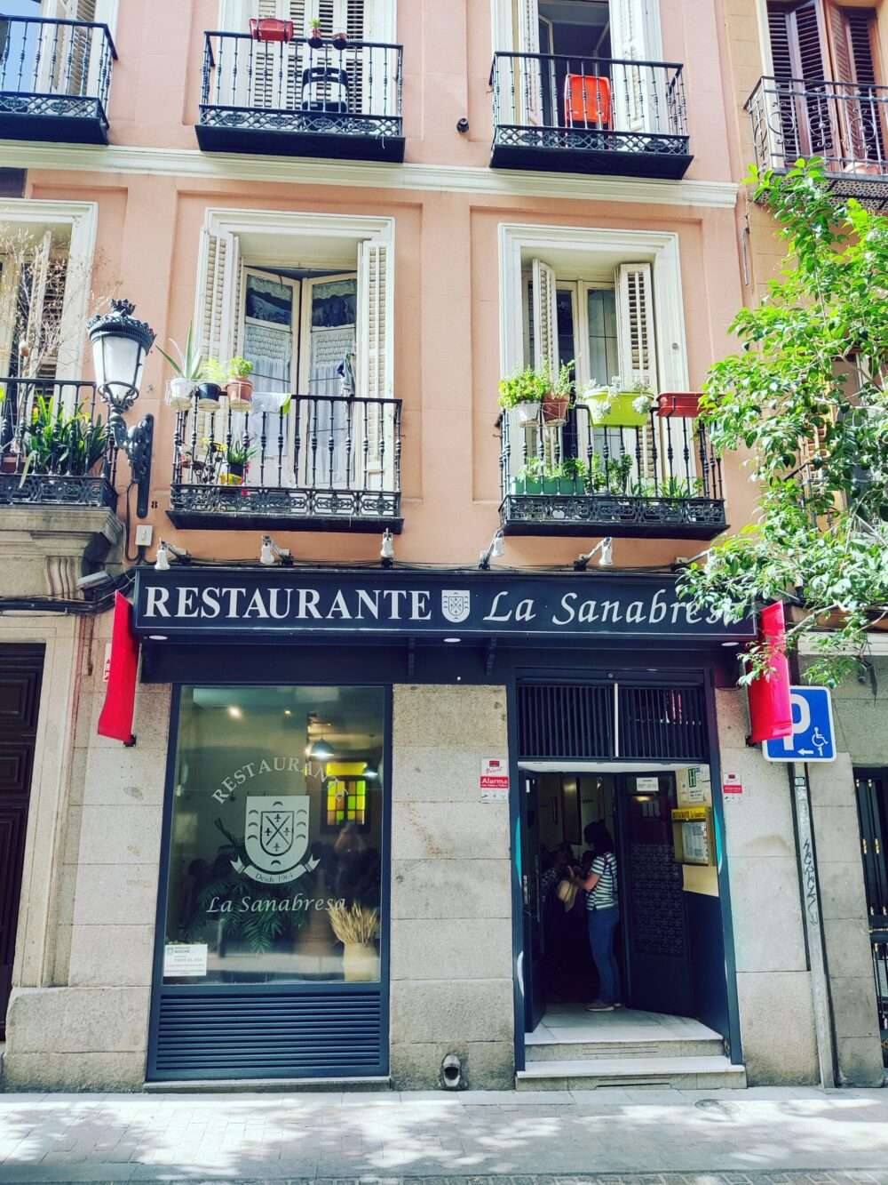 Explore the best restaurants in Madrid: La Sanabresa