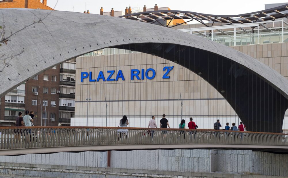 Explore the best malls in Madrid: Plaza Río 2