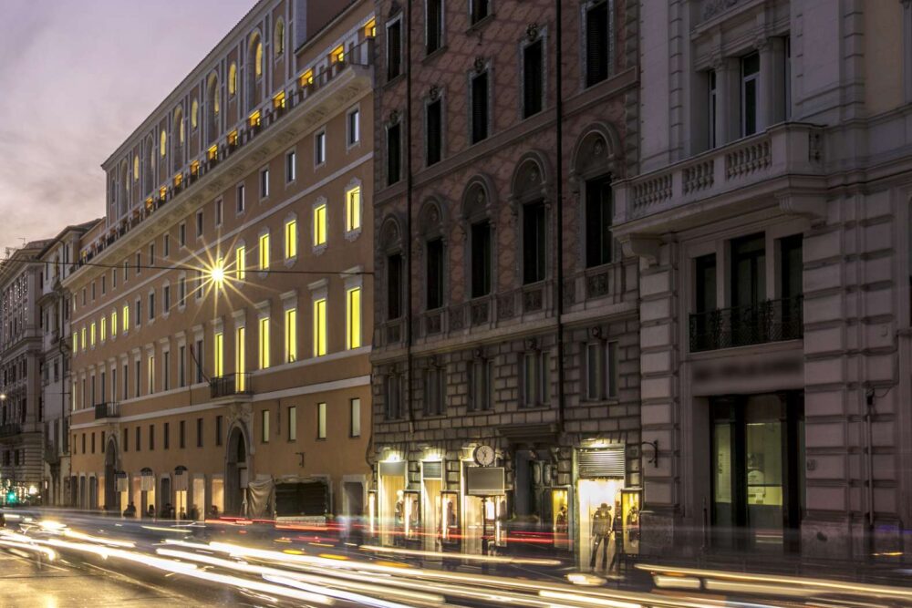 Explore the best malls in Rome: Rinascente Roma Tritone