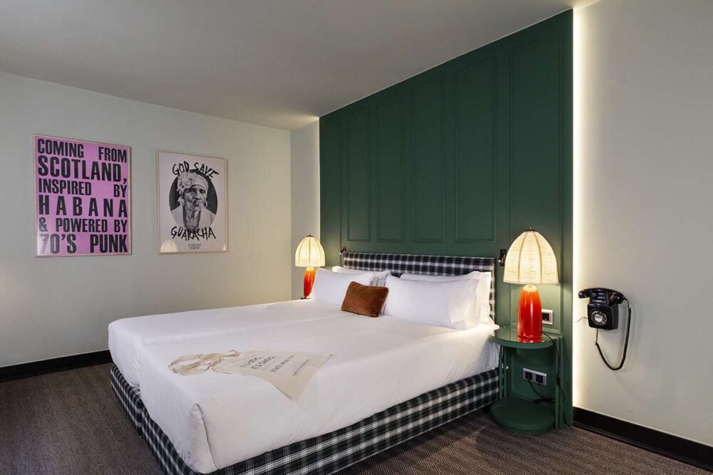 Explore the best hotels in Barcelona: chic&basic Habana Hoose
