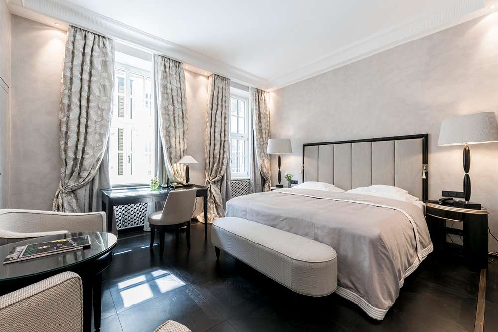 Explore the best hotels in Munich: Bayerischer Hof