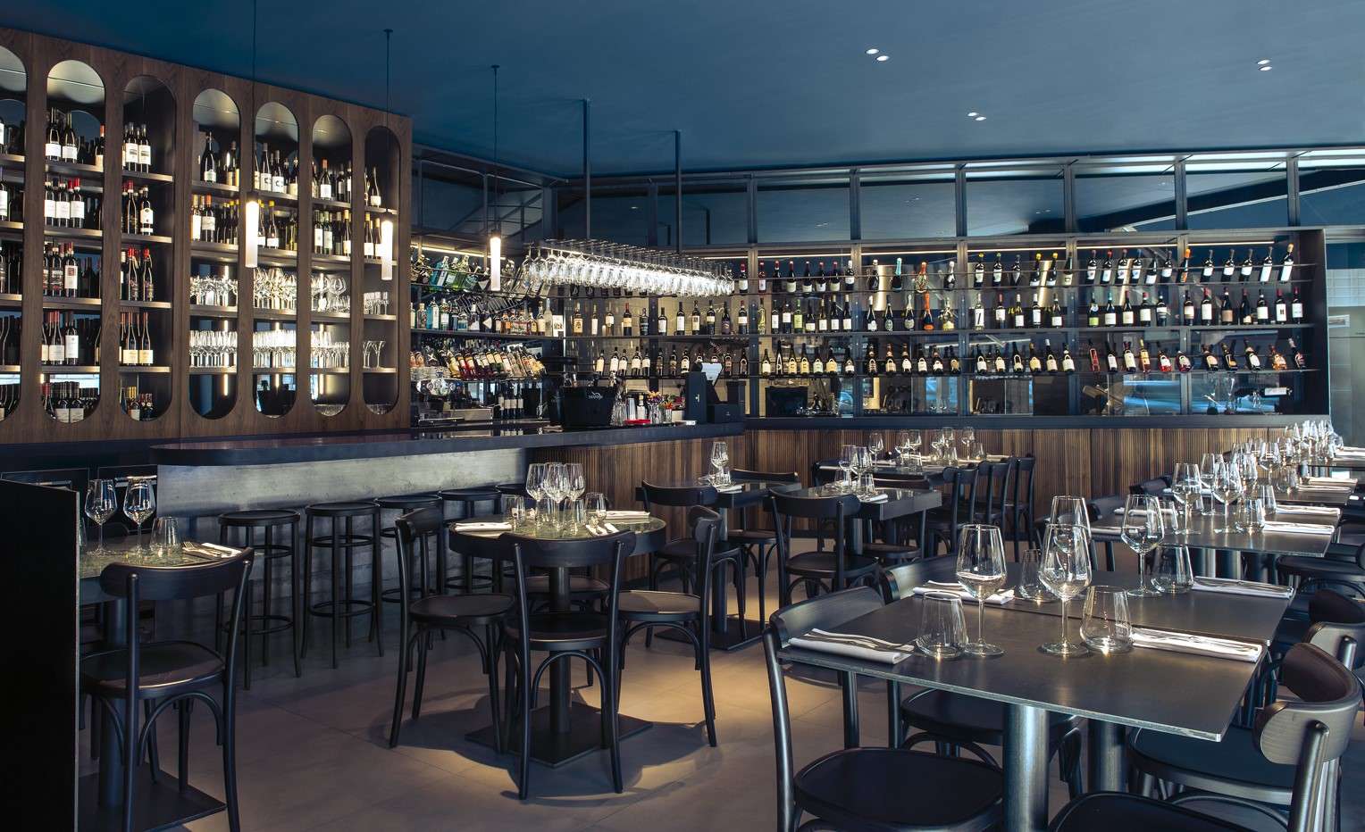 Explore the best restaurants in Milan: Cantine Milano