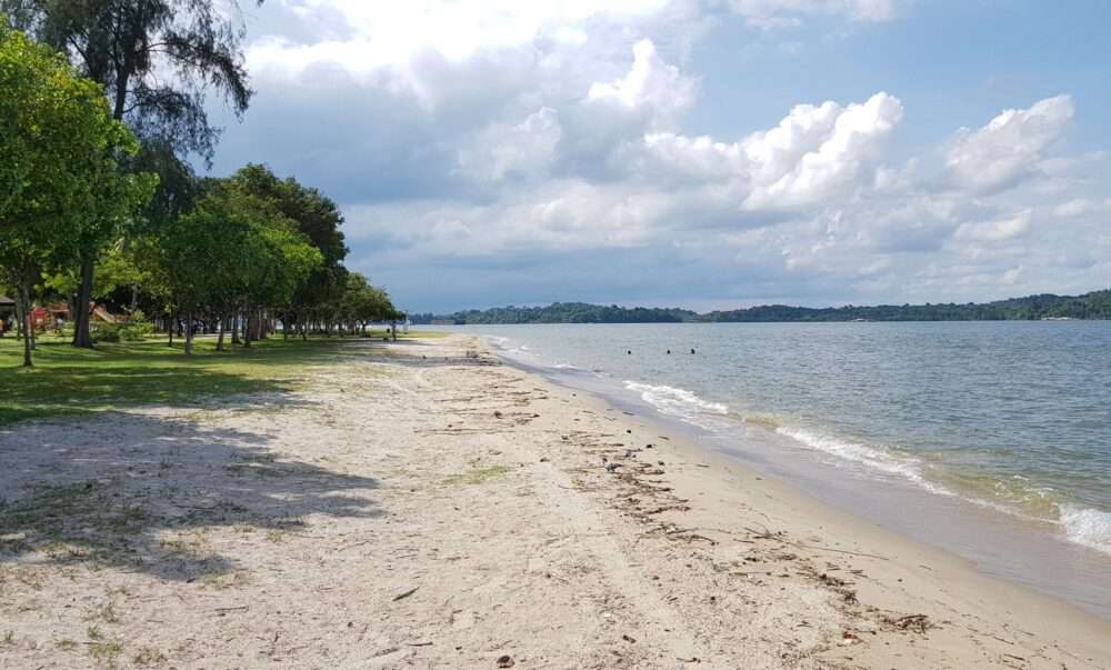 Explore the best beaches in Singapore: Changi Beach