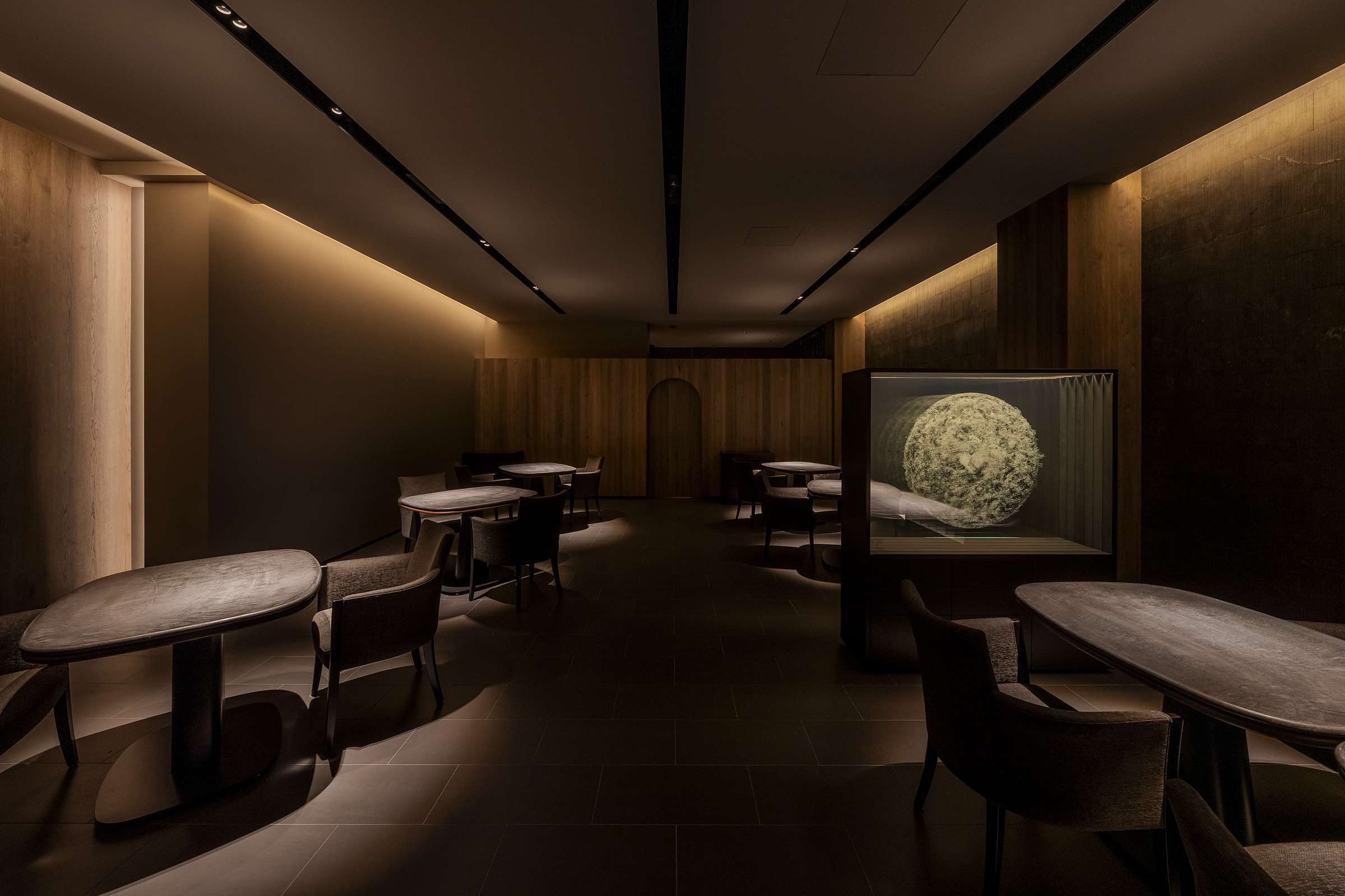 Explore the best restaurants in Osaka: HAJIME 