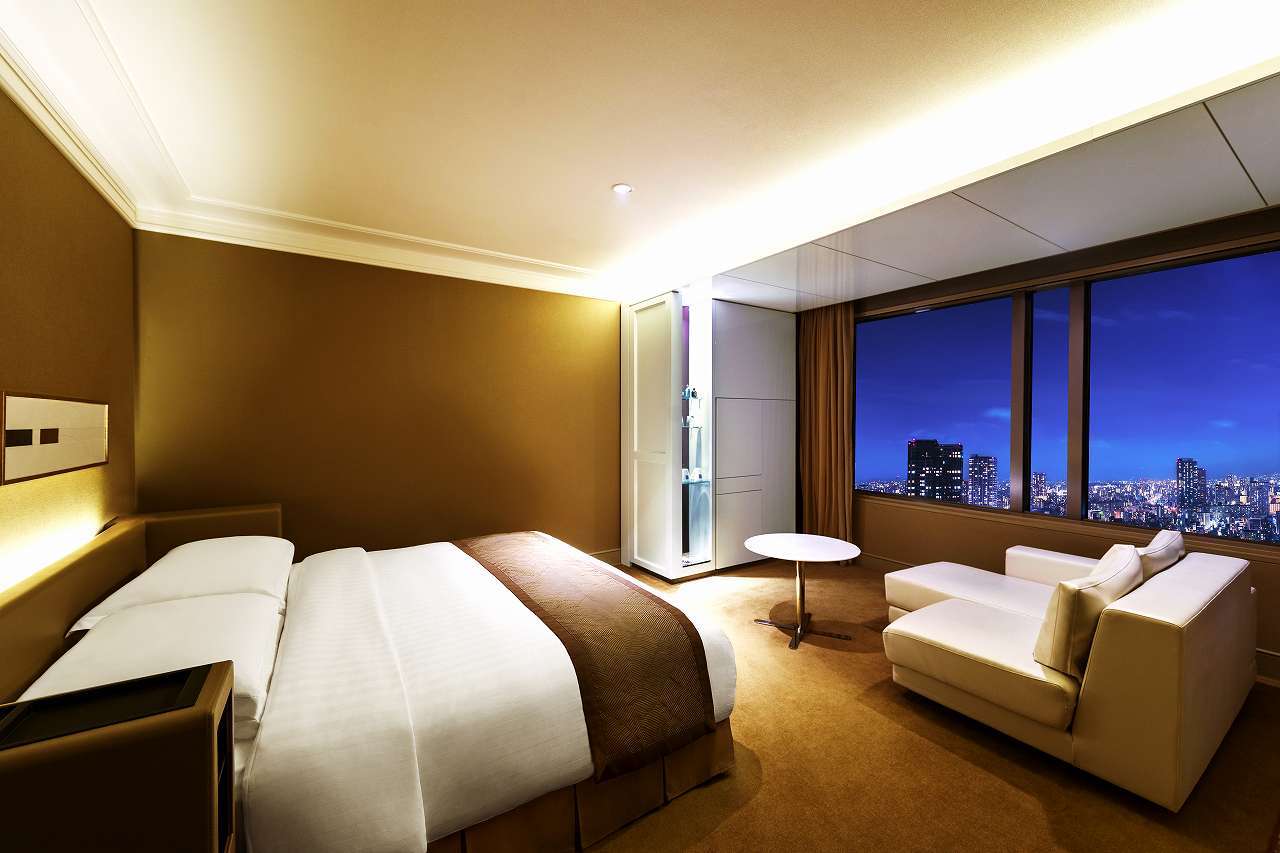 Explore the best hotels in Osaka: Hotel Hankyu International