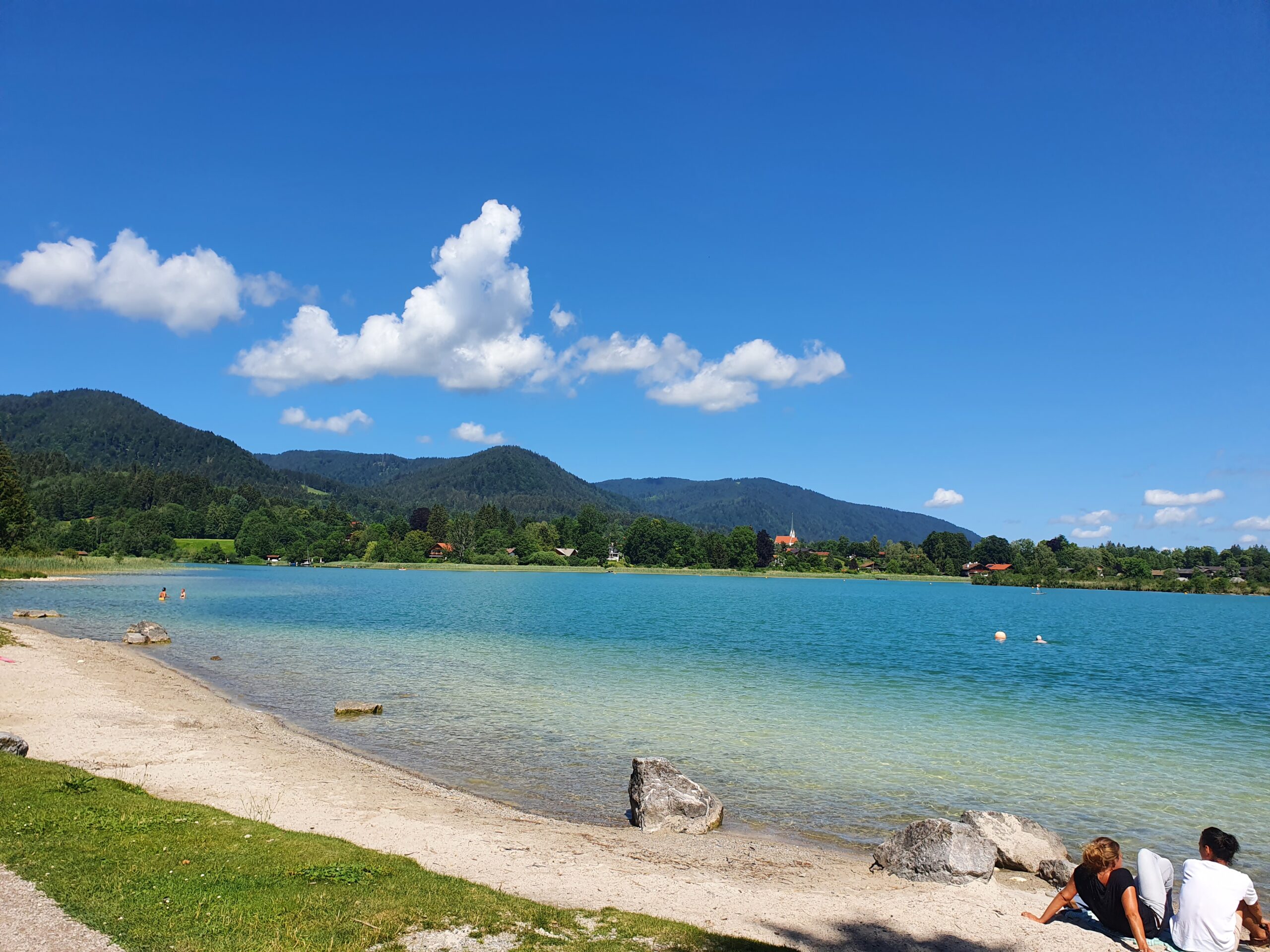 Explore the best beaches near Munich: Hundestrand