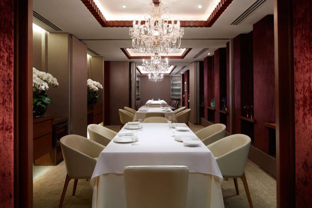 Explore the best restaurants in Singapore: Les Amis