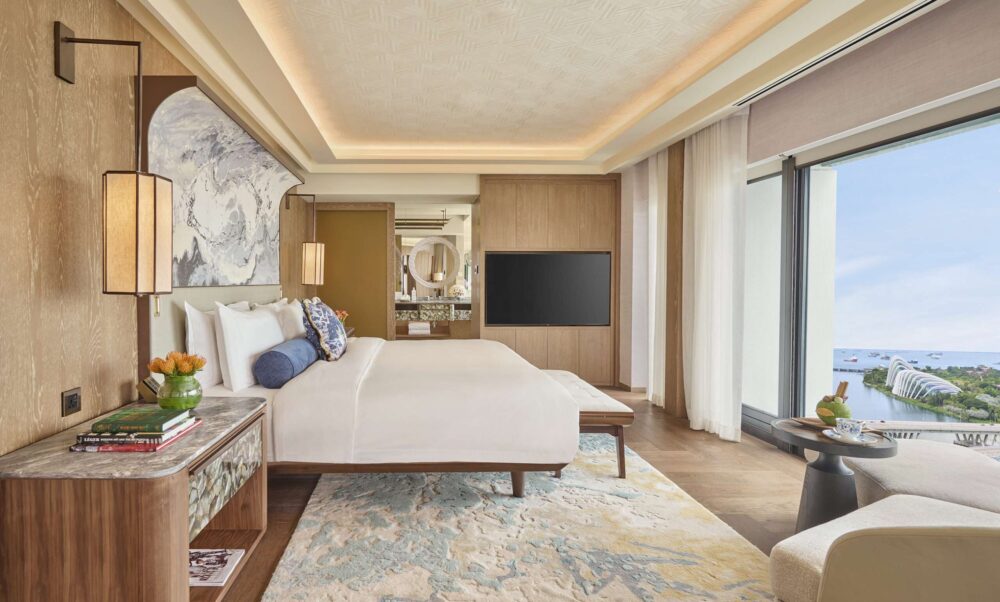 Explore the best hotels in Singapore: Mandarin Oriental