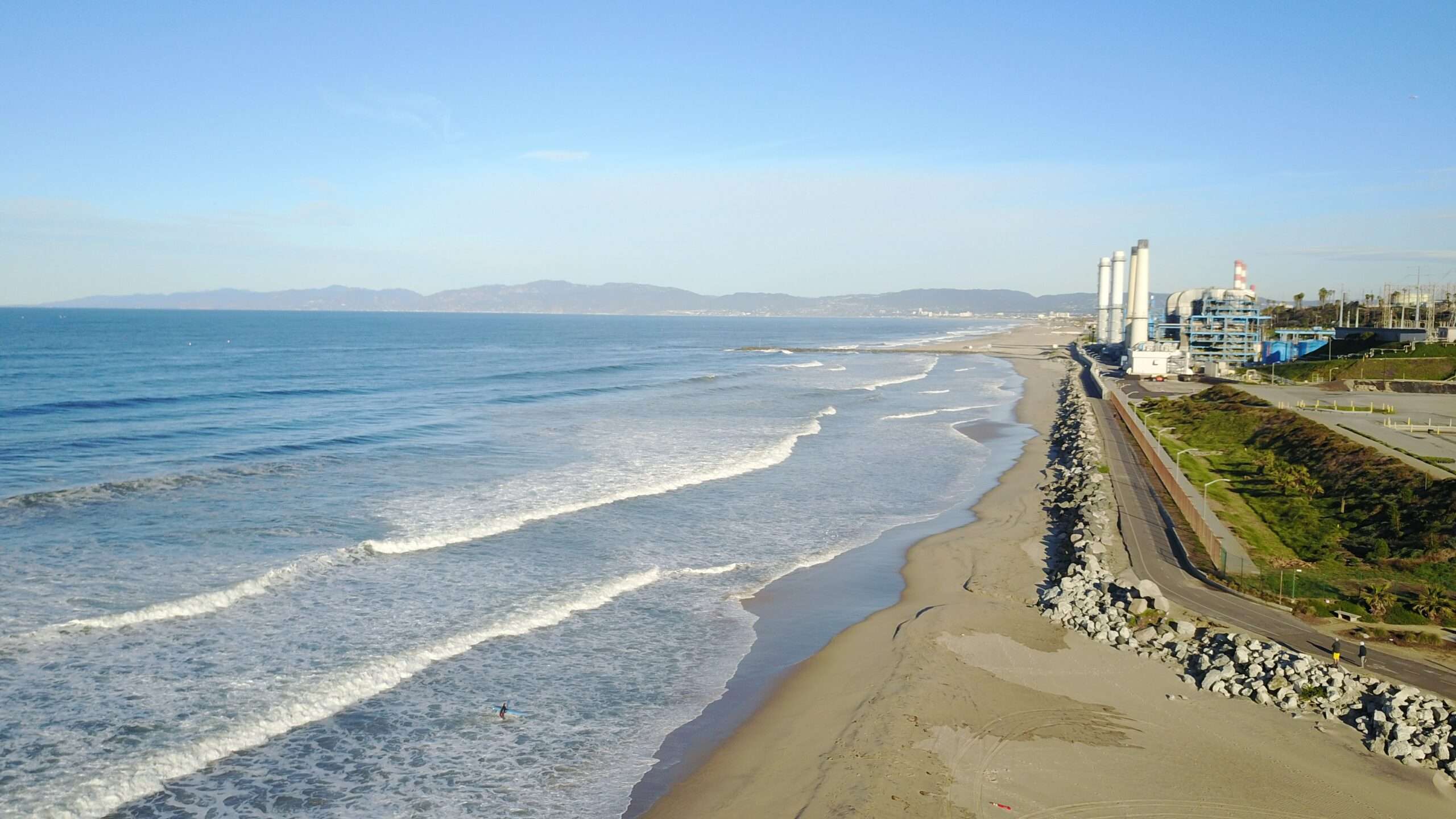 Explore the best beaches in Los Angeles: Manhattan Beach