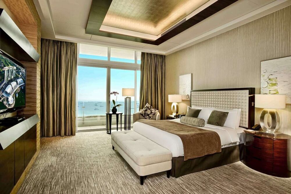 Explore the best hotels in Singapore: Marina Bay Sands