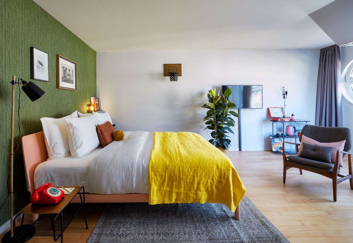 Explore the best hotels in Vienna: Max Brown 7th District