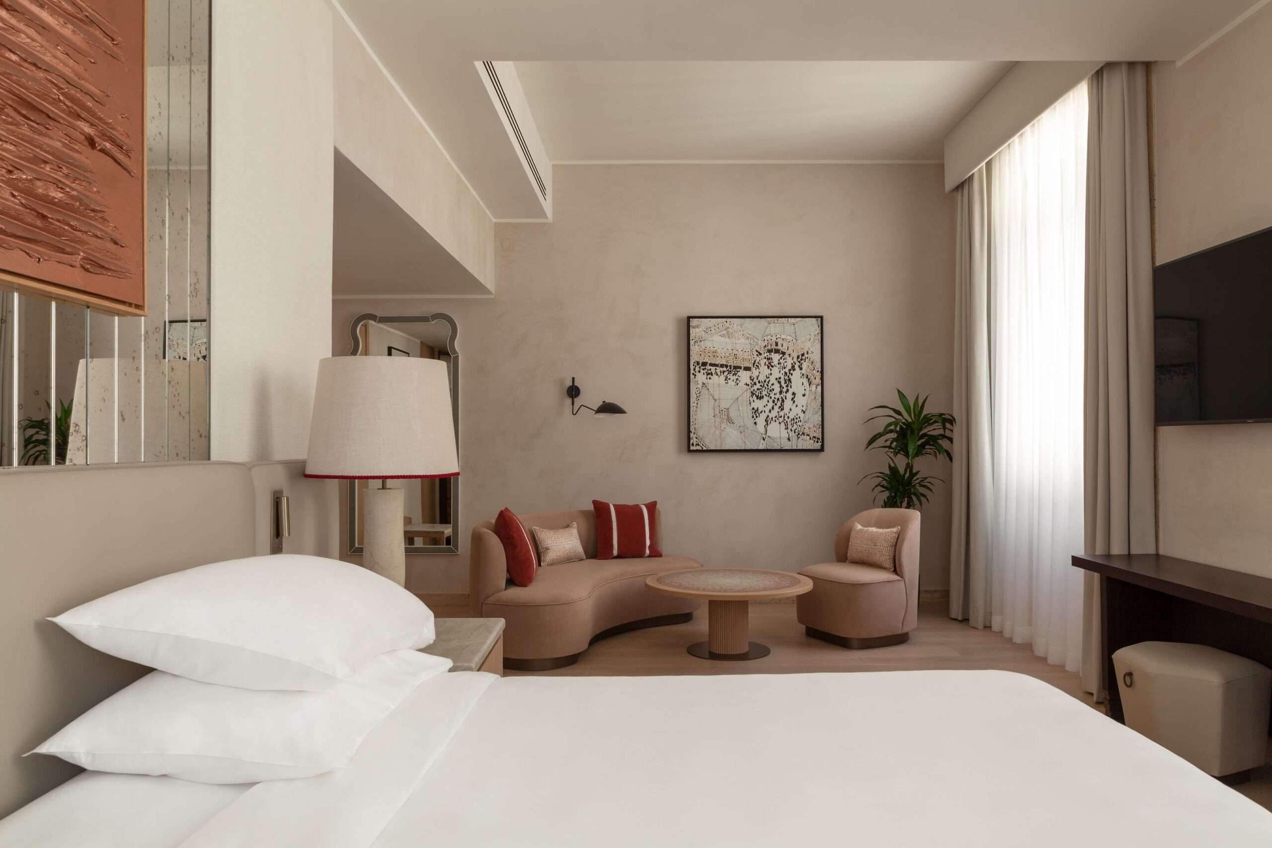 Explore the best hotels in Milan: Park Hyatt Milan
