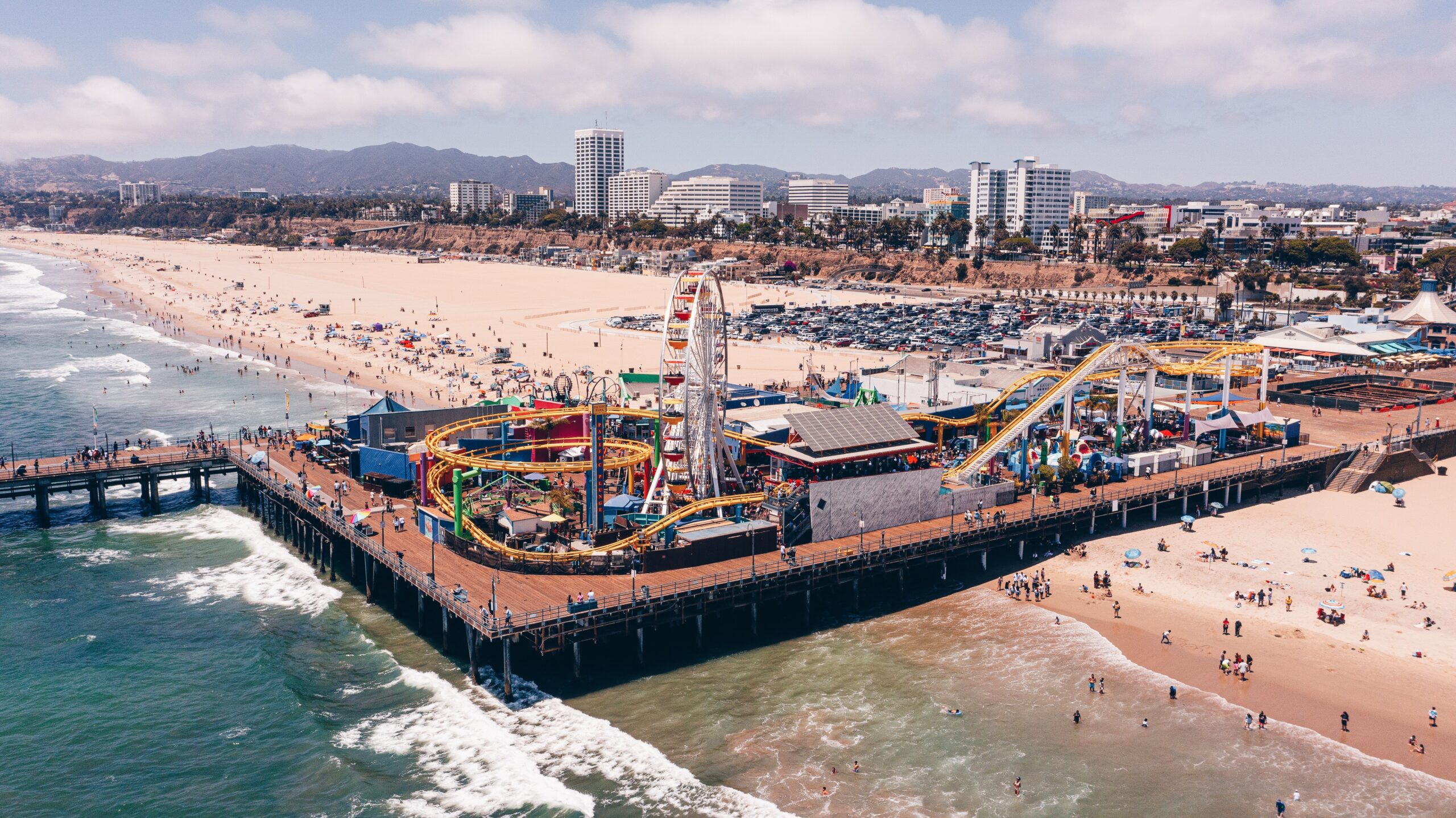 Explore the best things to do in Los Angeles: Santa Monica Pier and Beach