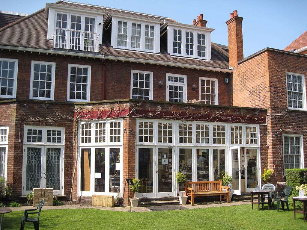 Explore the best museums in Vienna: Sigmund Freud Museum