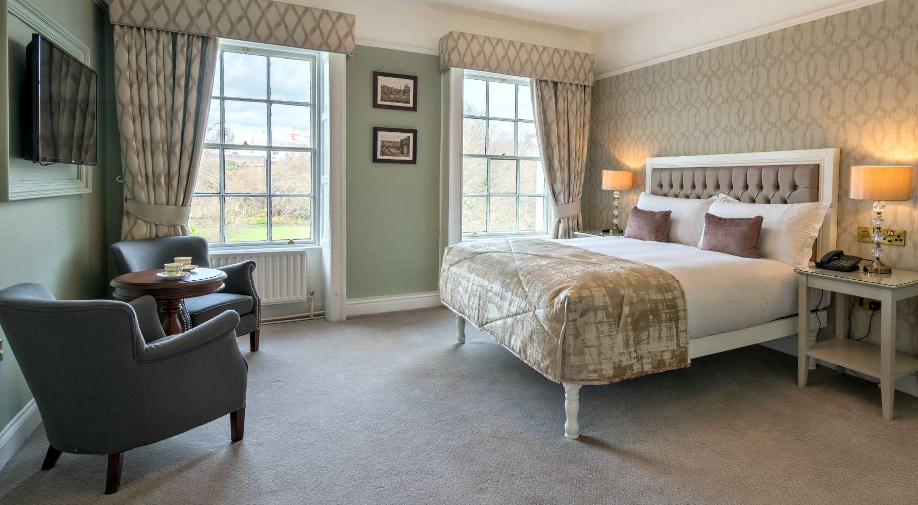 Explore the best hotels in Dublin: Stauntons on the Green