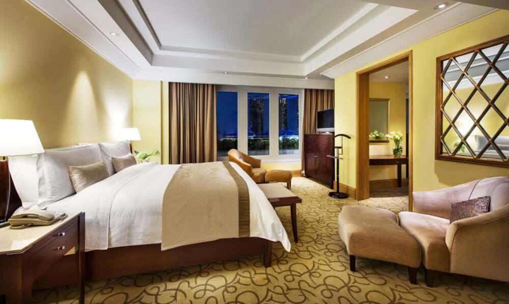 Explore the best hotels in Singapore: The Fullerton Hotel Singapore