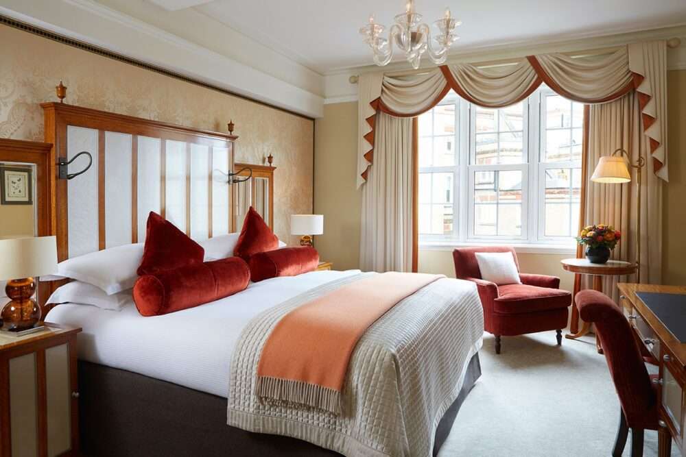 Explore the best hotels in London: The Goring