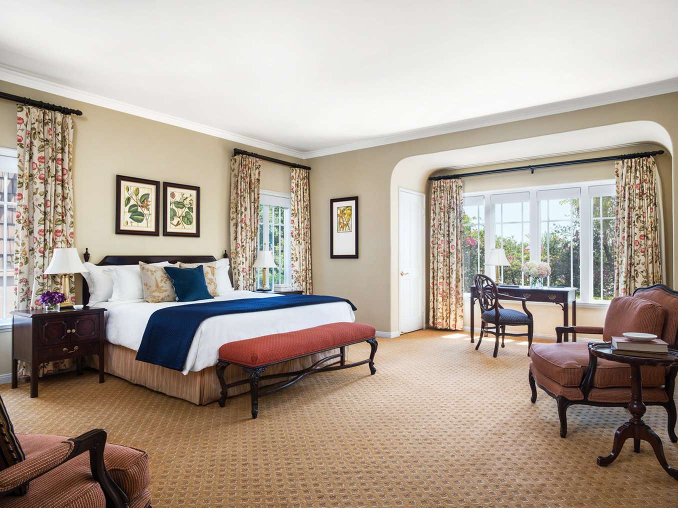 Explore the best hotels in Los Angeles: The Langham Huntington