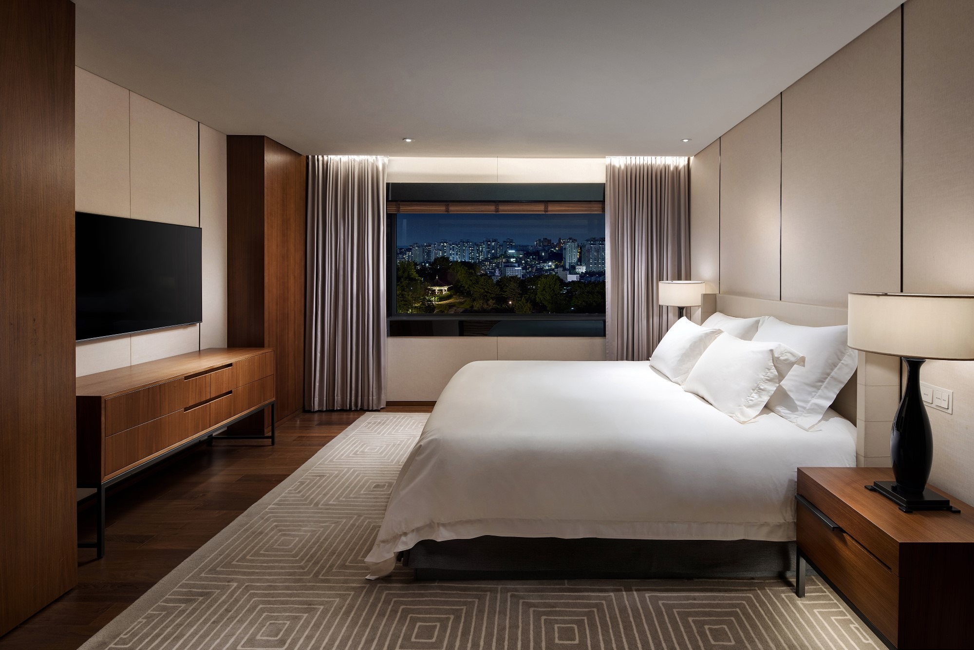 Explore the best hotels in Seoul: The Shilla Seoul