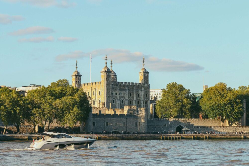 Explore the best things to do in London: Marvel at the Tower of London