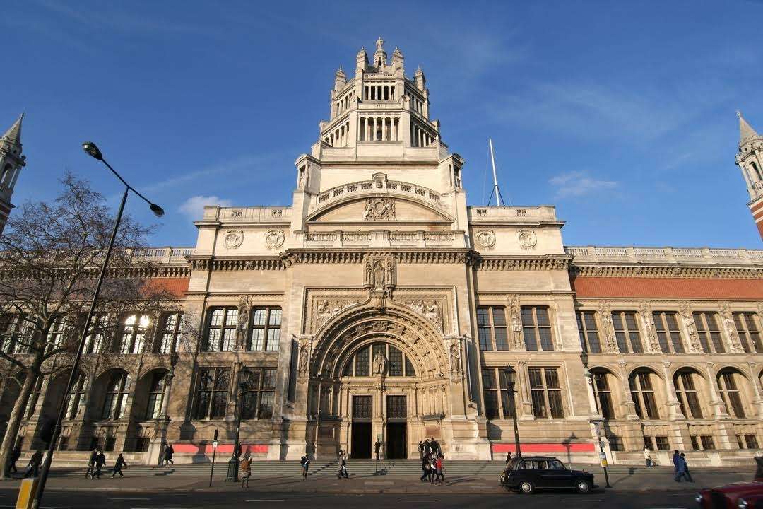 Explore the best museums in London: Victoria and Albert Museum