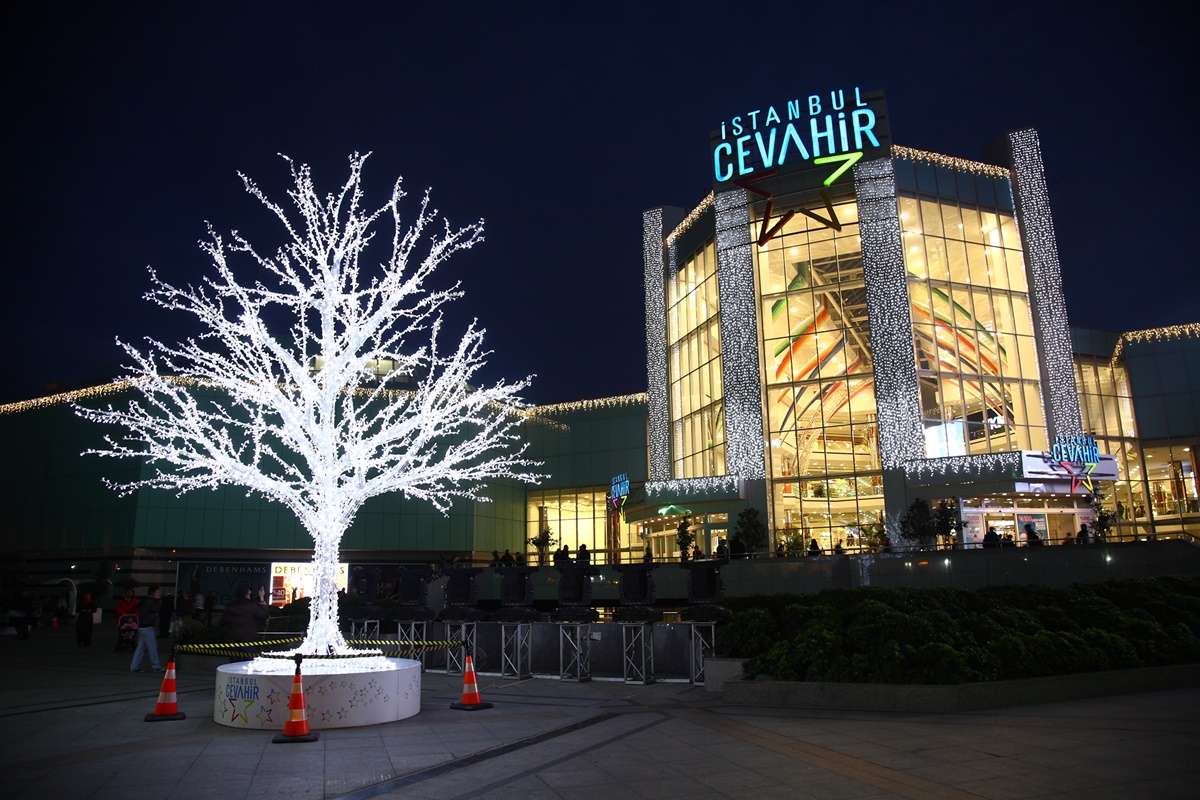 Explore the best mall in Istanbul: Cevahir