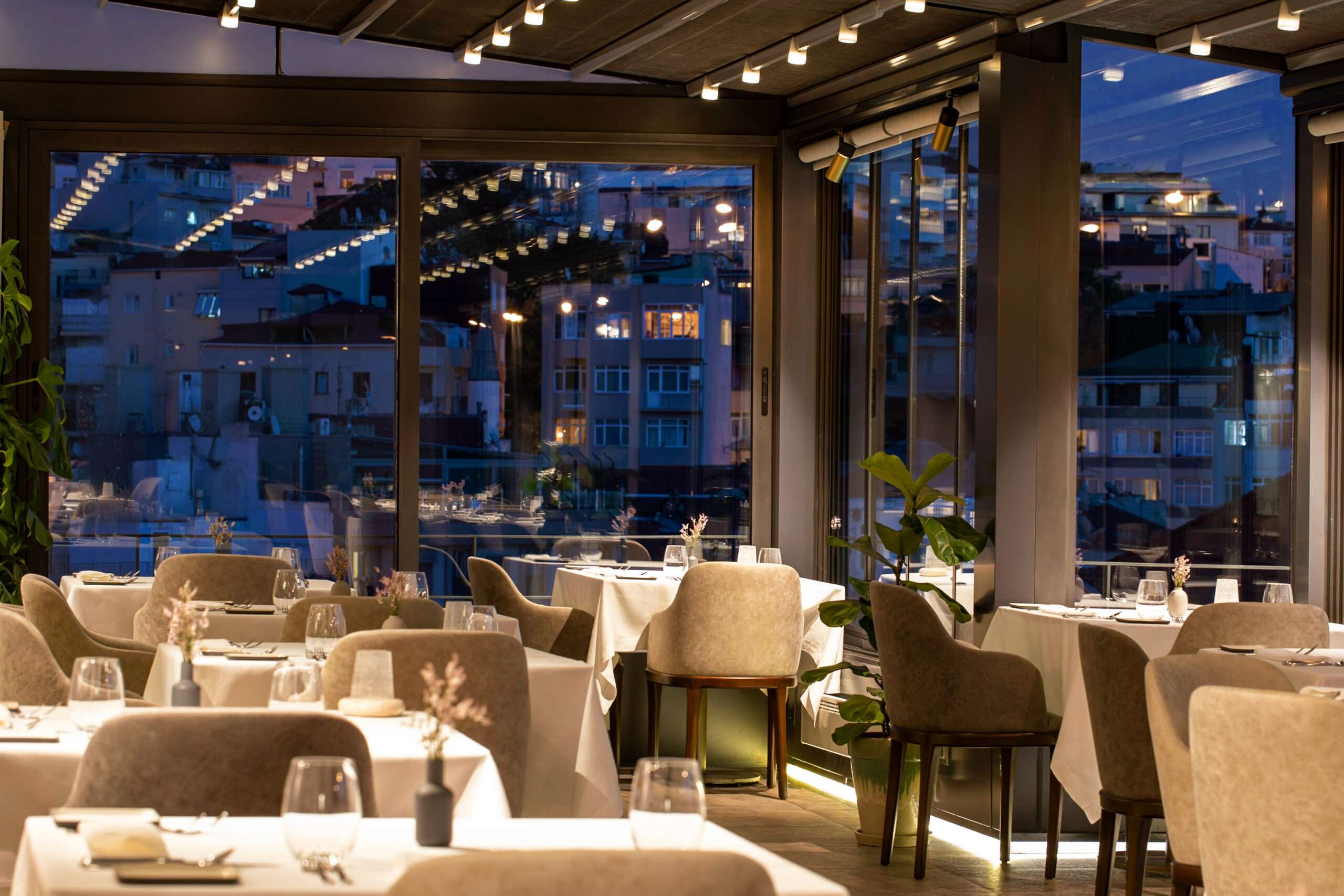 Explore the best restaurants in Istanbul: Nicole