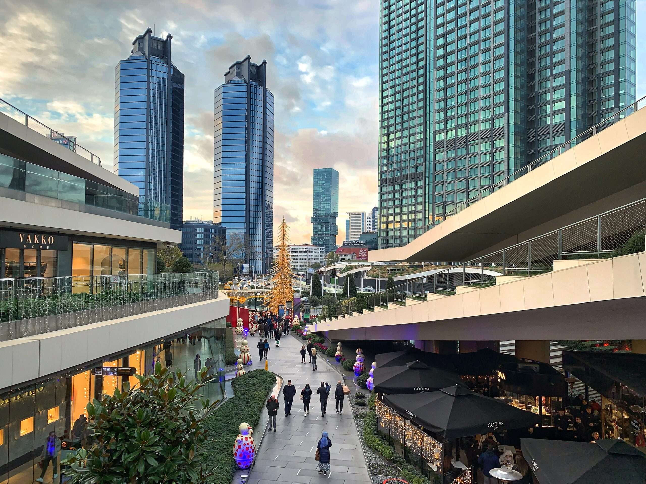 Explore the best mall in Istanbul: Zorlu Shopping Center