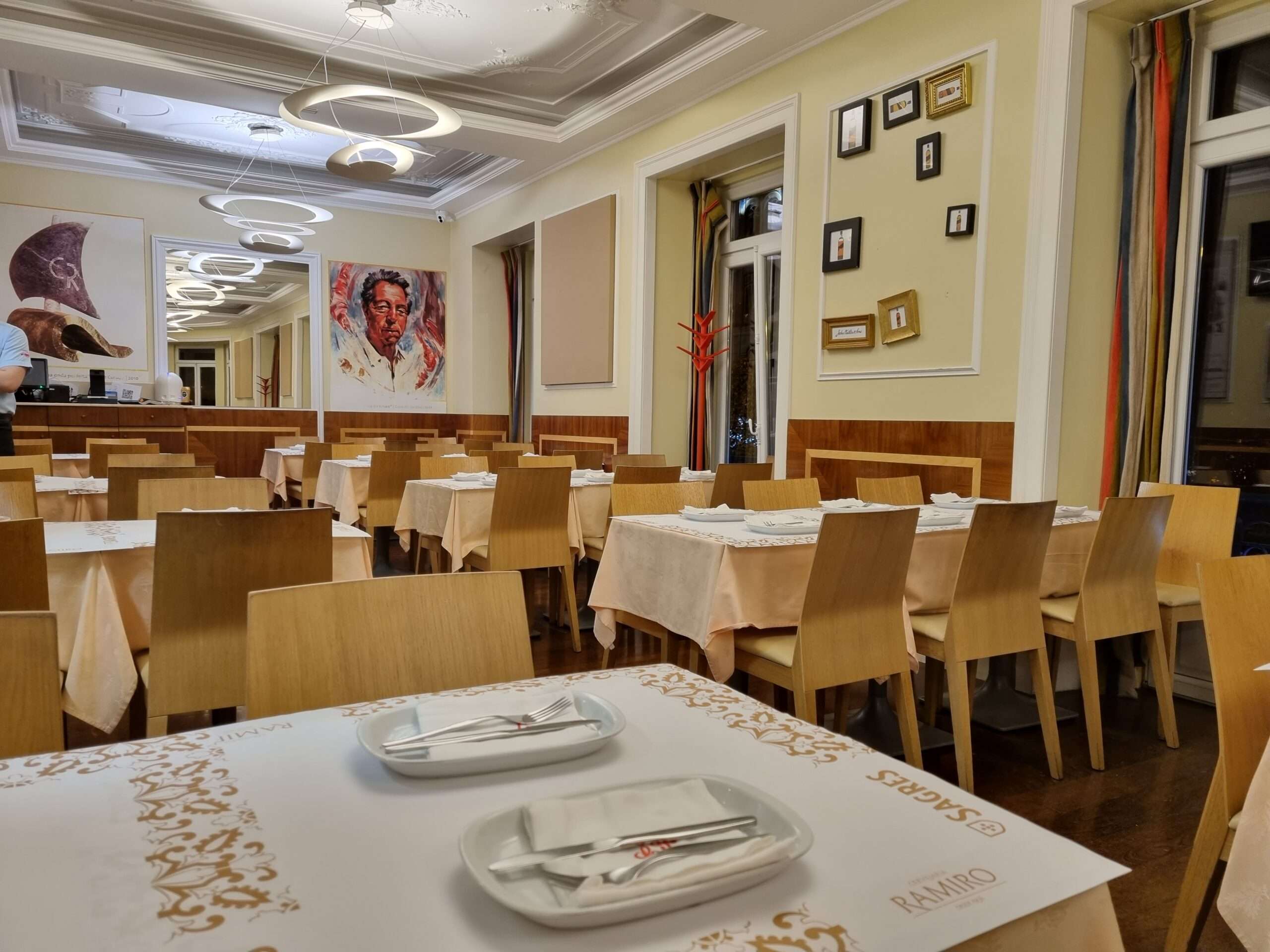 Explore the best restaurants in Lisbon: Cervejaria Ramiro