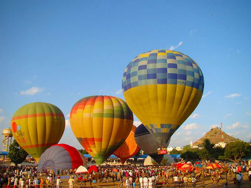 Explore the best things to do in Jaipur: Hot air balloon