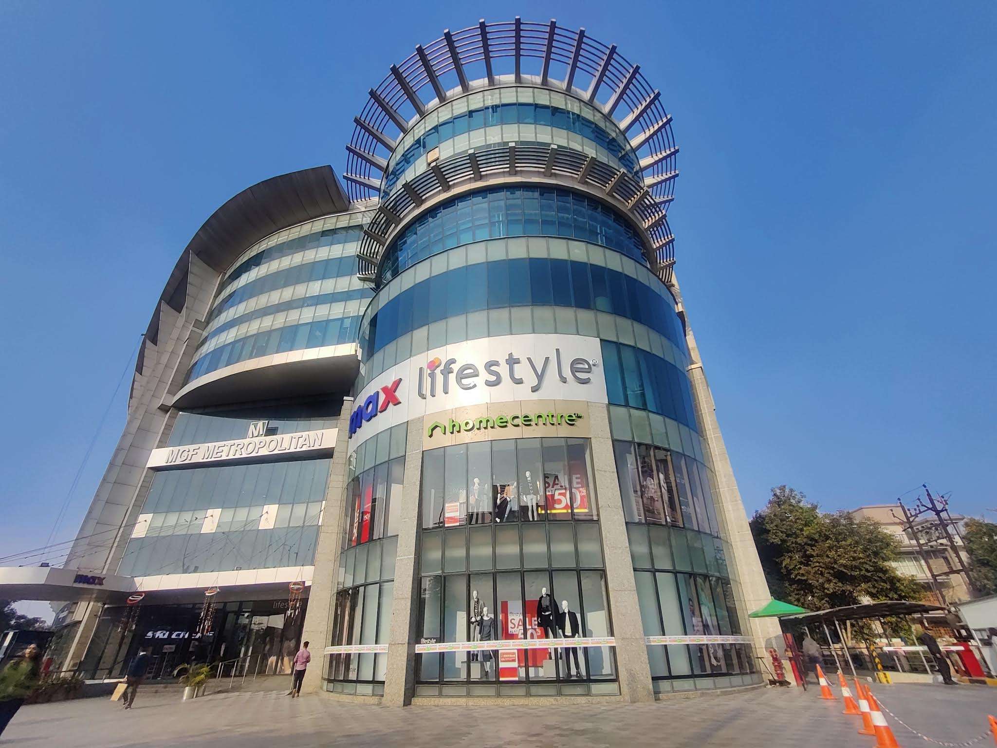 Explore the best malls in Jaipur: MGF Metropolitan Mall 