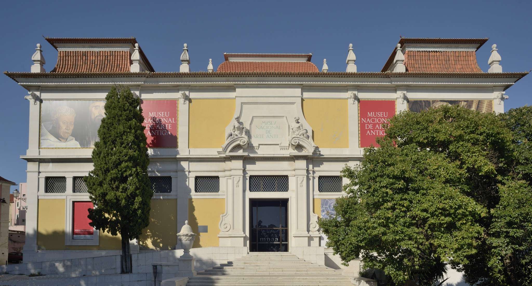 Explore the best museums in Lisbon: Museu Nacional de Arte Antiga