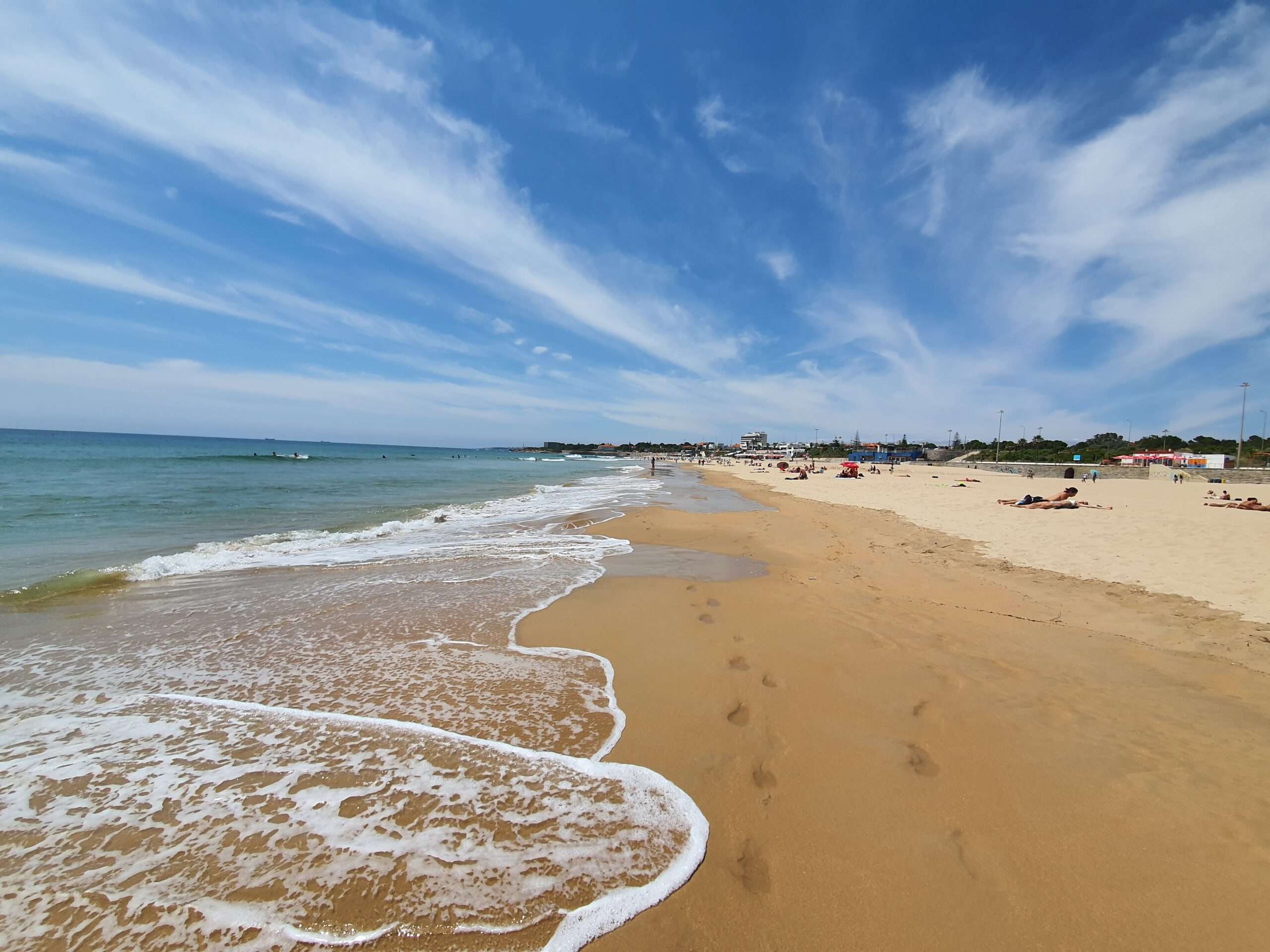 Explore the best beaches near Lisbon: Praia de Carcavelos