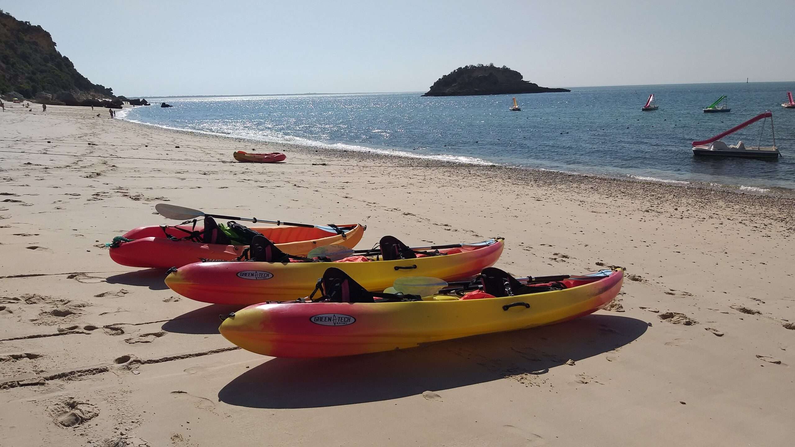 Explore the best beaches near Lisbon: Praia do Creiro