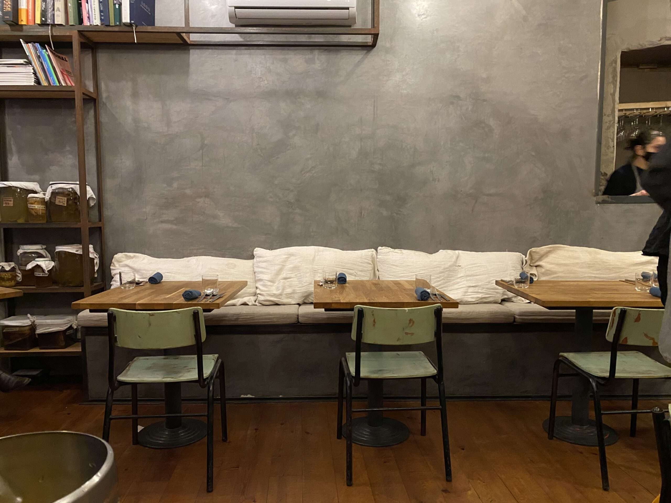 Explore the best restaurants in Lisbon: SEM