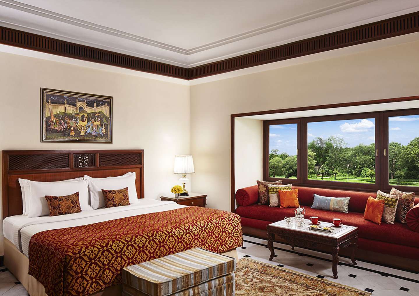 Explore the best hotels in Jaipur: Taj Jai Mahal Palace