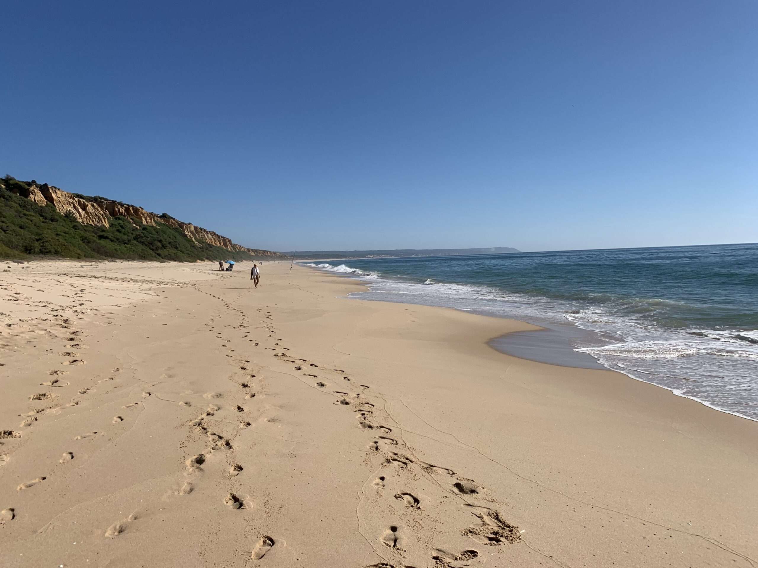 Explore the best beaches near Lisbon: Costa da Caparica