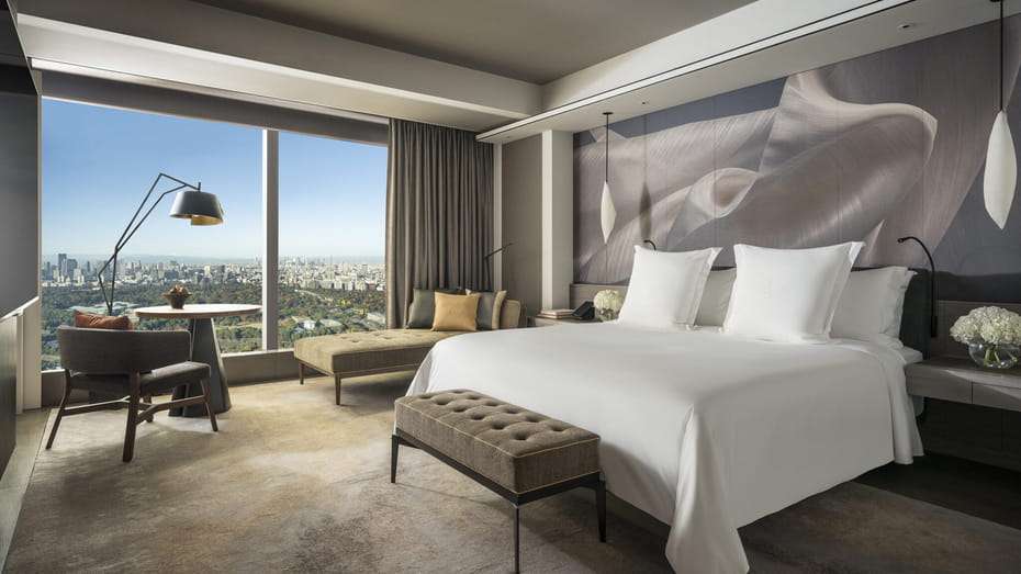 Explore the best hotels in Tokyo: Four Seasons Hotel Tokyo