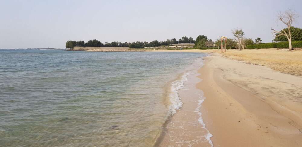 Explore the best beaches in Saudi Arabia: Half Moon Beach