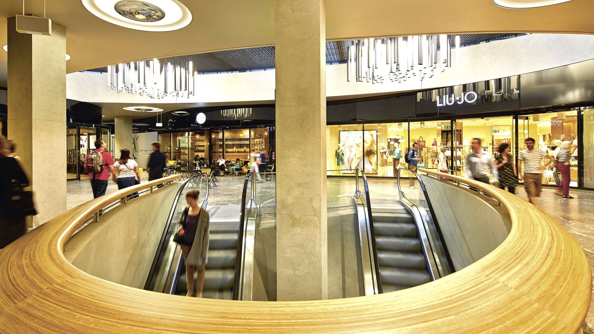 Explore the best malls in Munich: Hofstatt Munich