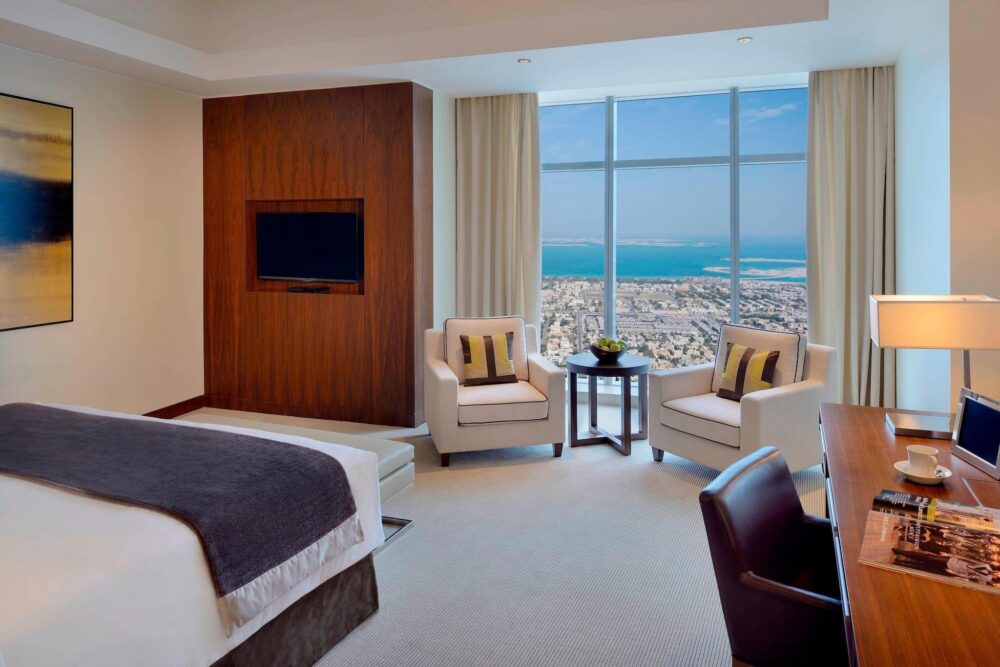 Explore the best hotels in Dubai: JW Marriott Marquis Hotel Dubai
