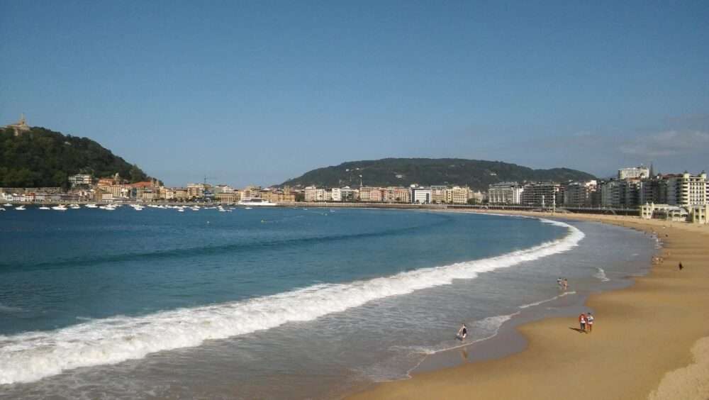 Explore the best beaches near Madrid: La Concha Beach