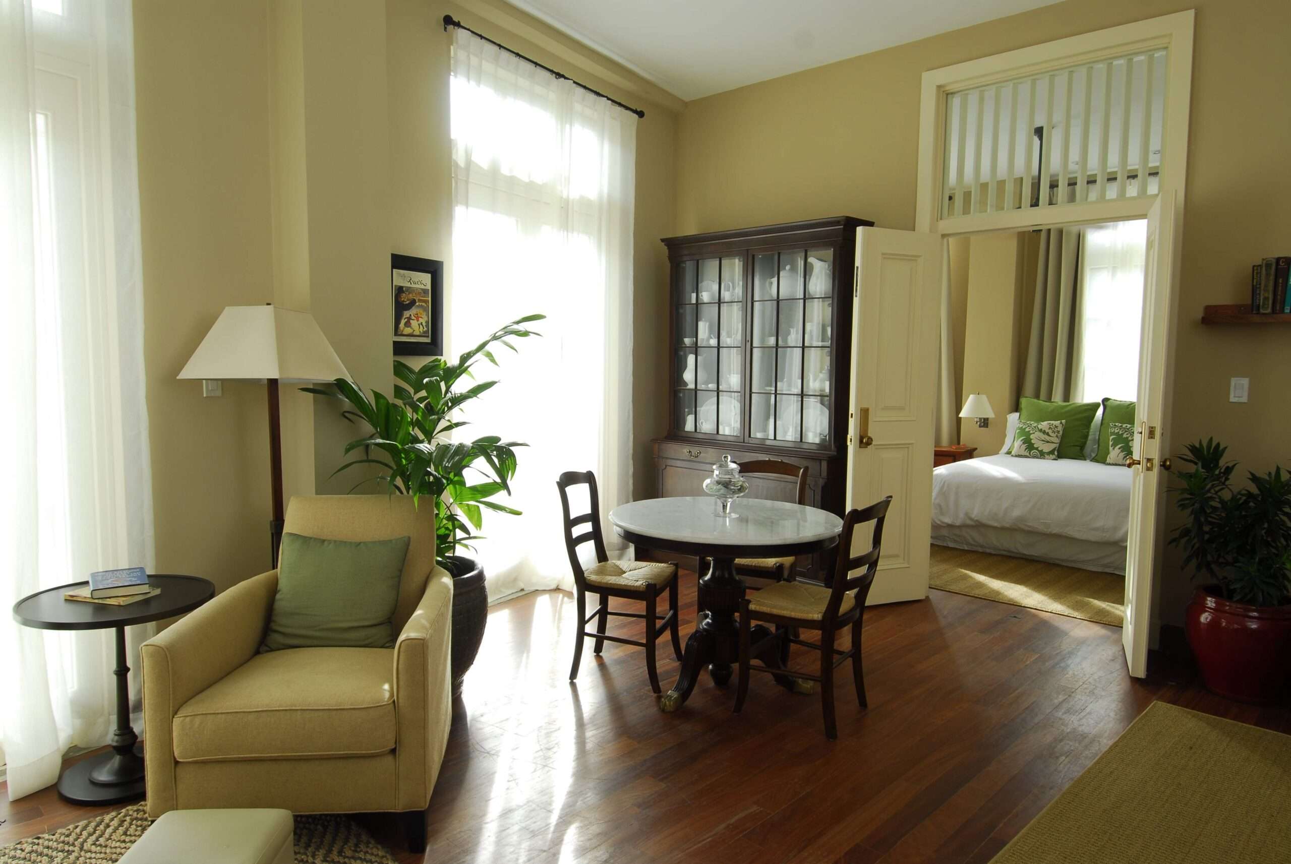Explore the best hotels in Panama: Las Clementinas