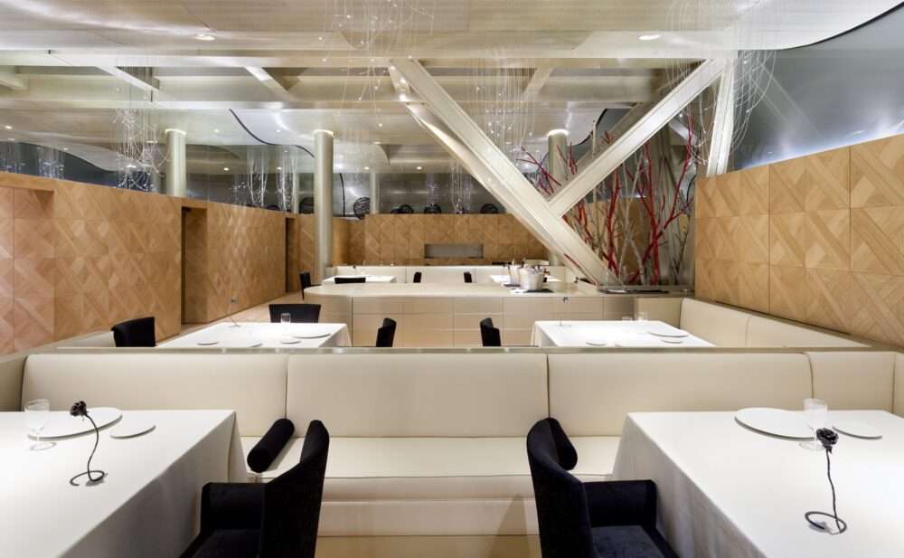 Explore the best restaurants in Barcelona: Lasarte 